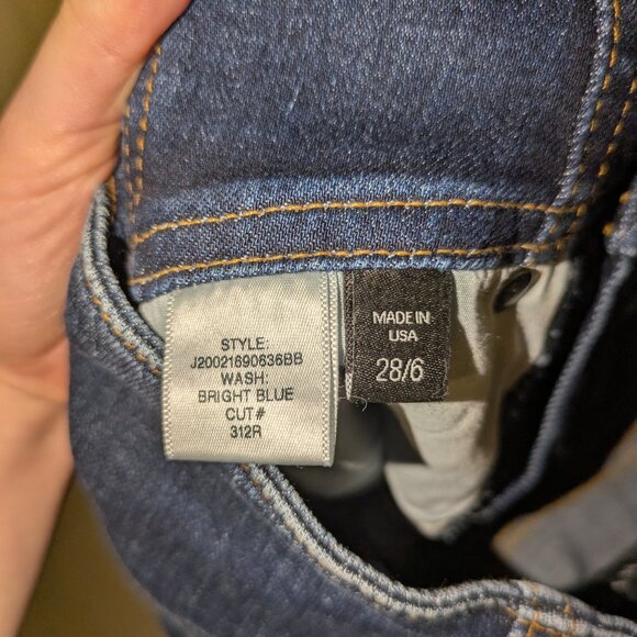 SOLD Veronica Beard High Rise Crop Jeans - Picture 8 of 9